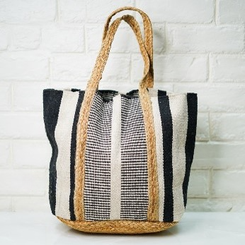 Handbag With Jute Stripes. Ideal For Summer.